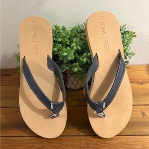 Tom’s Women’s Flip Flop Sandal size 10